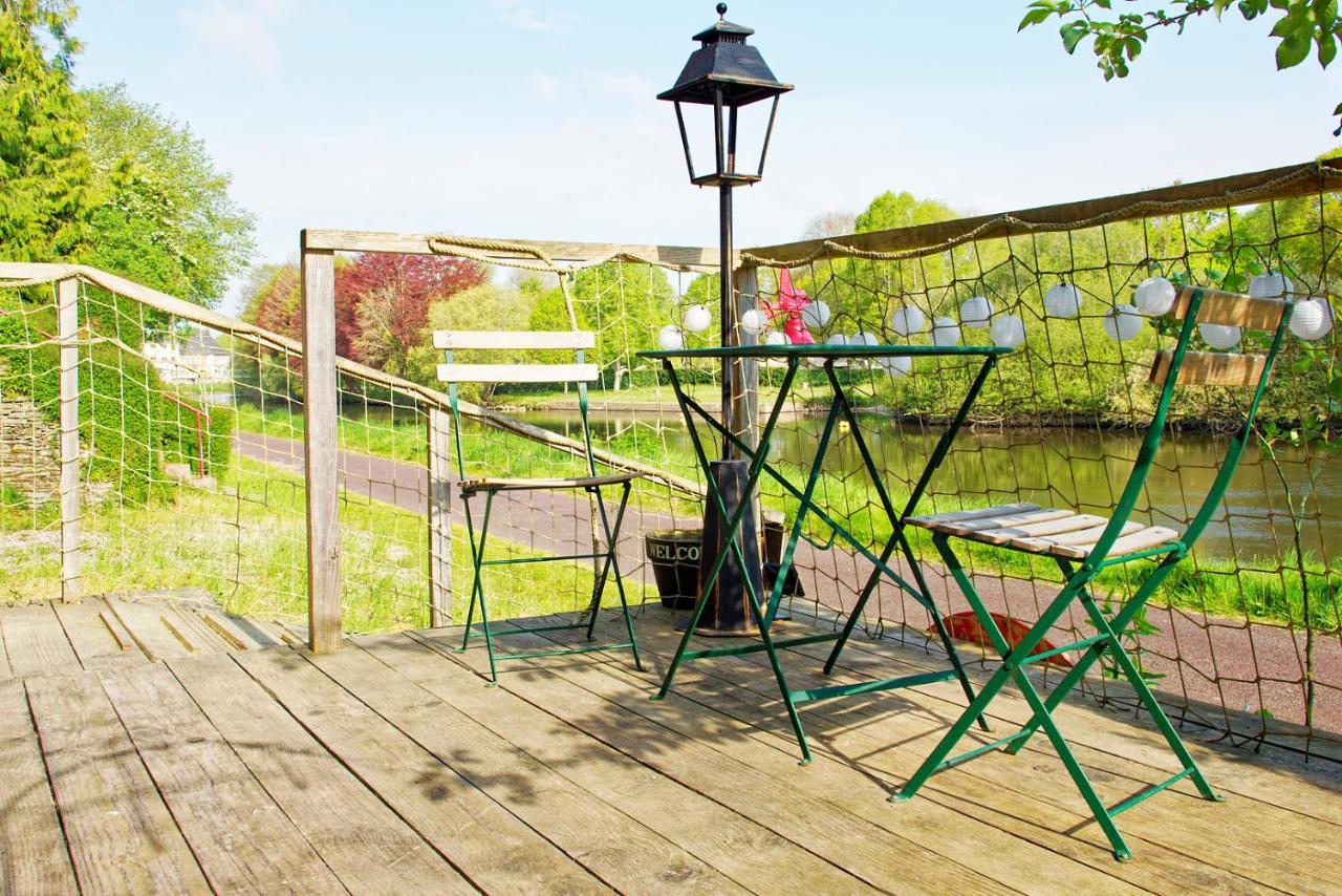 Le Deck'Halage Bed & Breakfast Malestroit Exterior photo