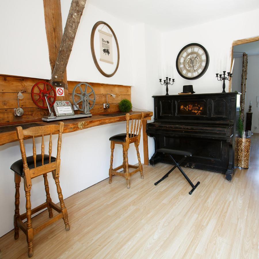 Le Deck'Halage Bed & Breakfast Malestroit Exterior photo